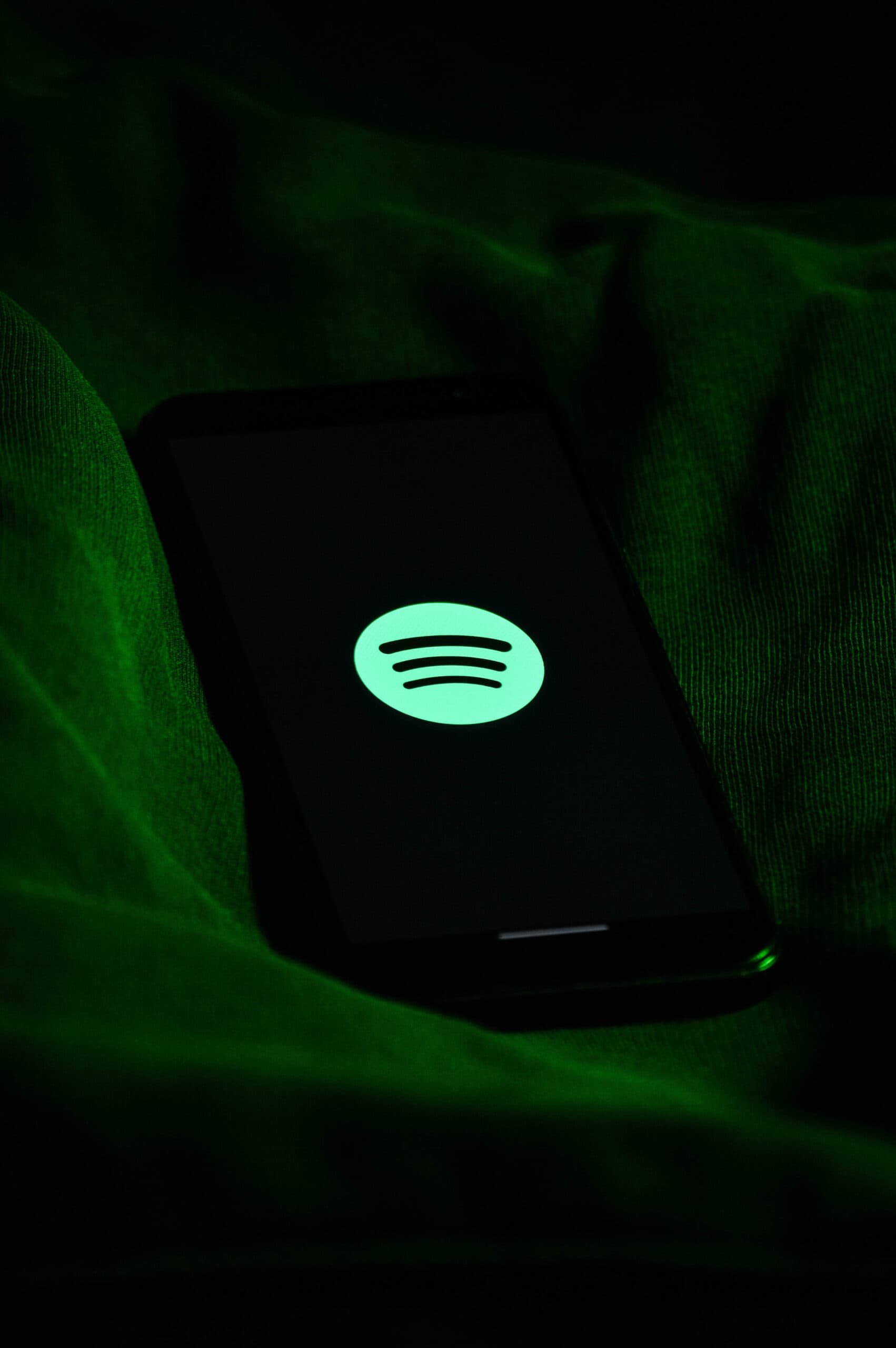 How Does Spotify Count Plays on Each Track